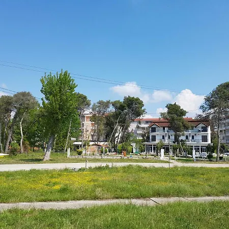 Delight Golem (Tirana)